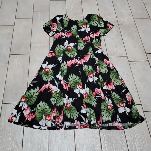 Royal Creations Women's Large Knee-Length Dress with Tropical Orchids - Picture 3 of 3